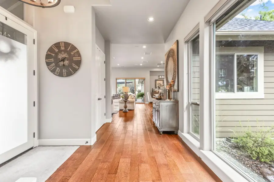 301 SE Larkspur Drive, Madras, OR 97741 - #3