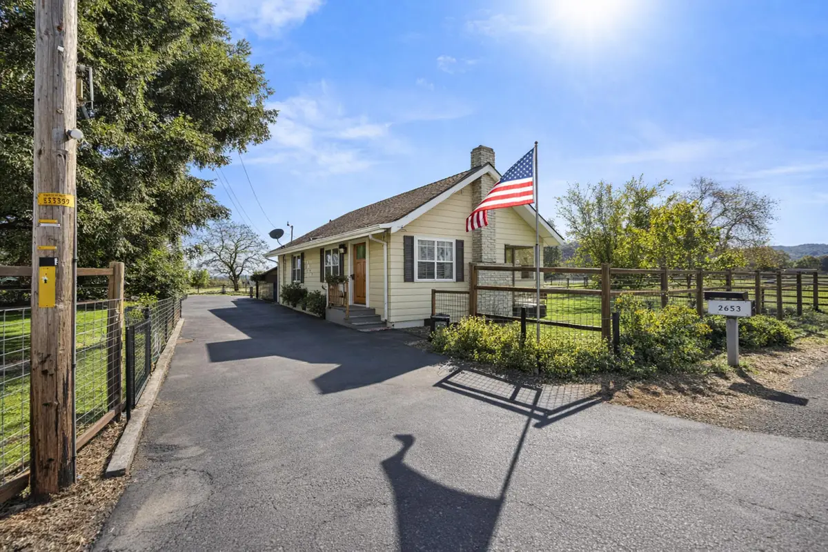 2653 Scenic Avenue, Central Point, OR 97502 - #1