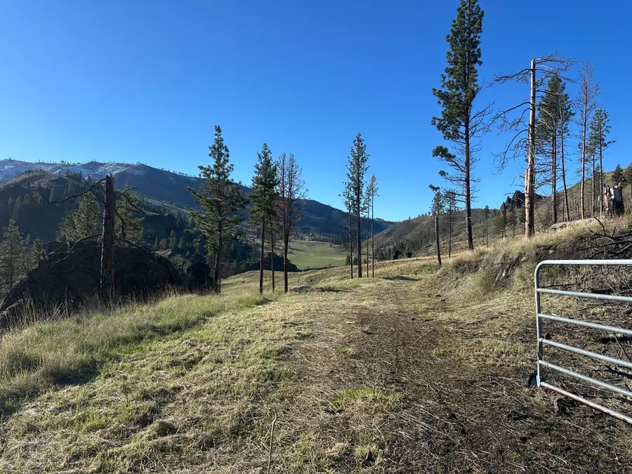 24403 Cougar Crossing Road, Canyon City, OR 97820 - #2