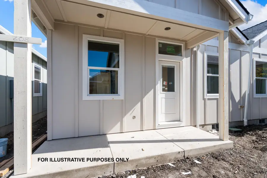 208 Gangnes Drive, Talent, OR 97540 - #2