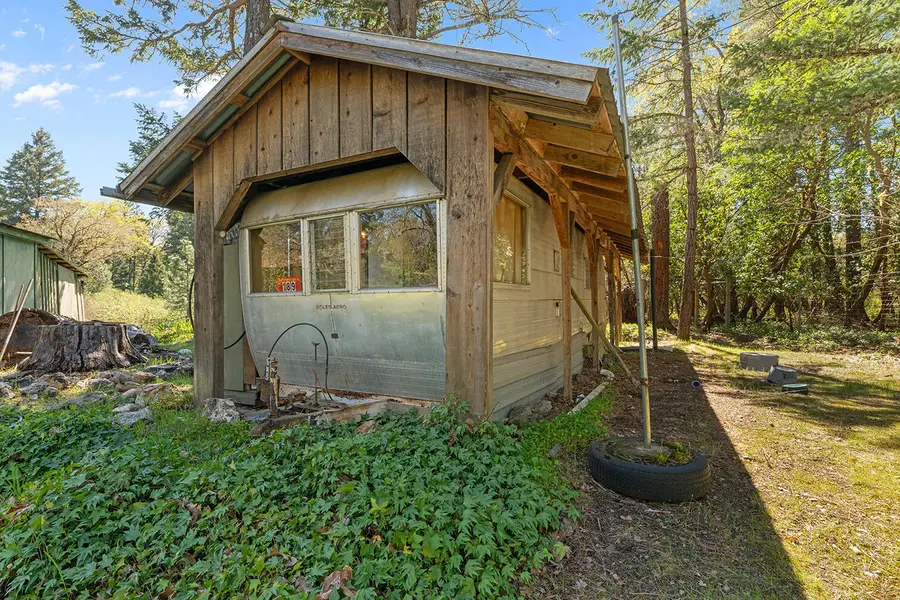 189 Finch Road, Kerby, OR 97531 - #2