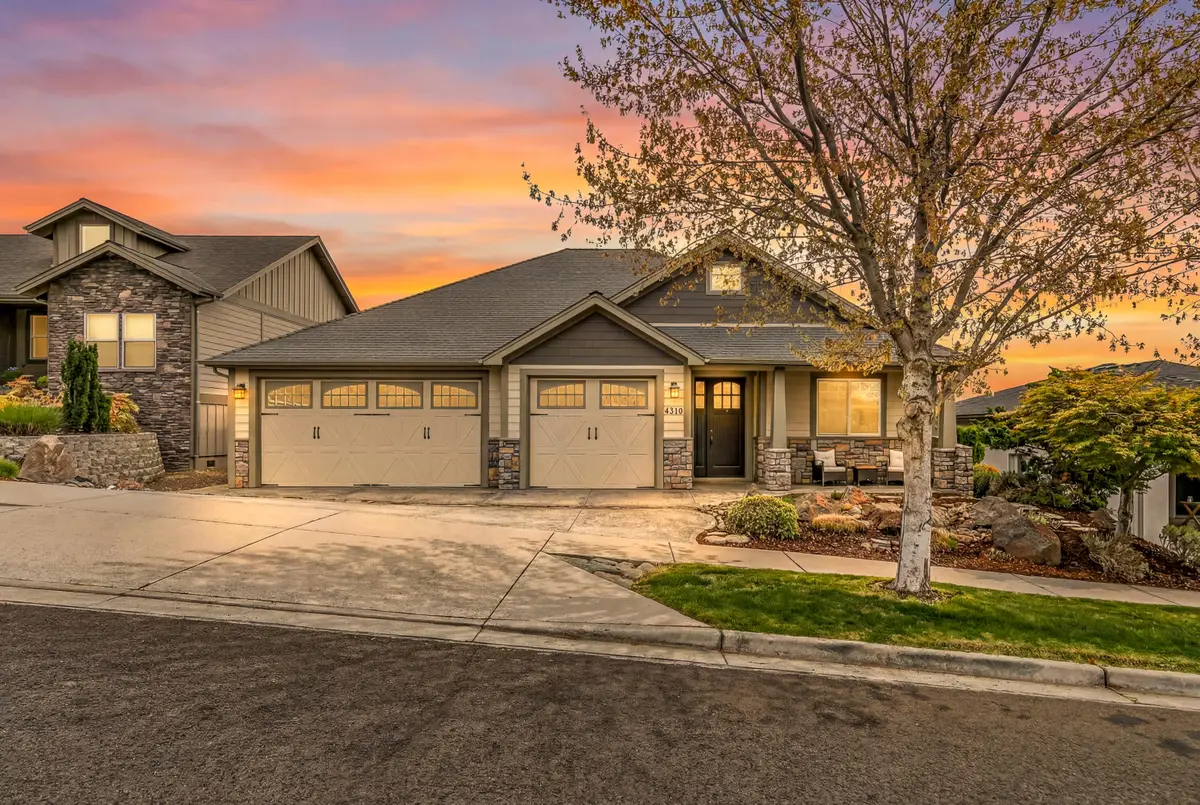 4310 Vista Pointe Drive, Medford, OR 97504 - #1