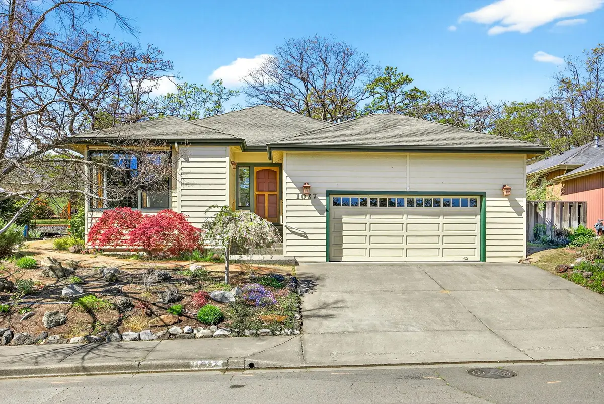 1027 Oak Knoll Drive, Ashland, OR 97520 - #1