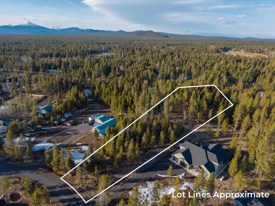 55426 Heierman Drive #33, Bend, OR 97707 - #2