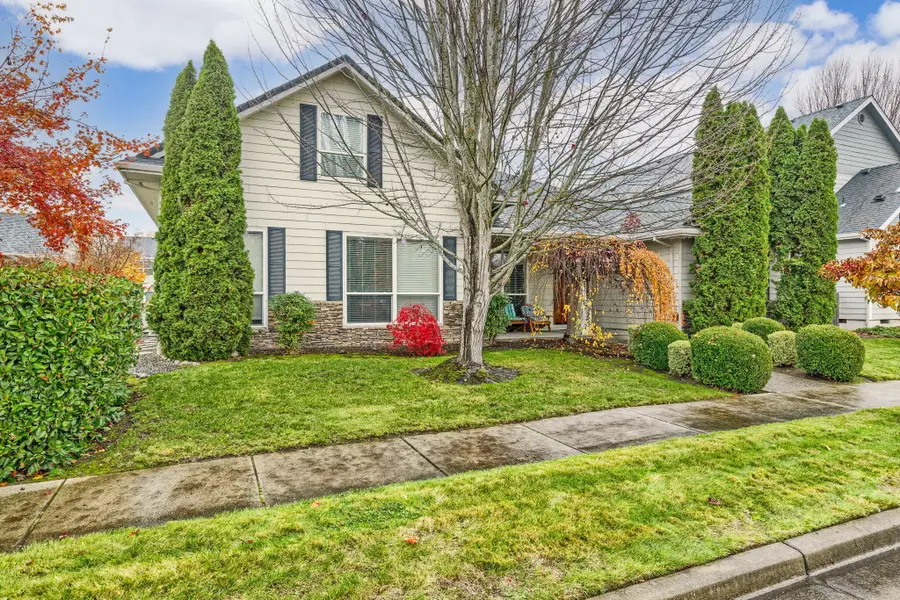 1028 Buck Point Street, Central Point, OR 97502 - #2