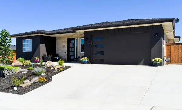 4637 SW Antelope Avenue, Redmond, OR 97756