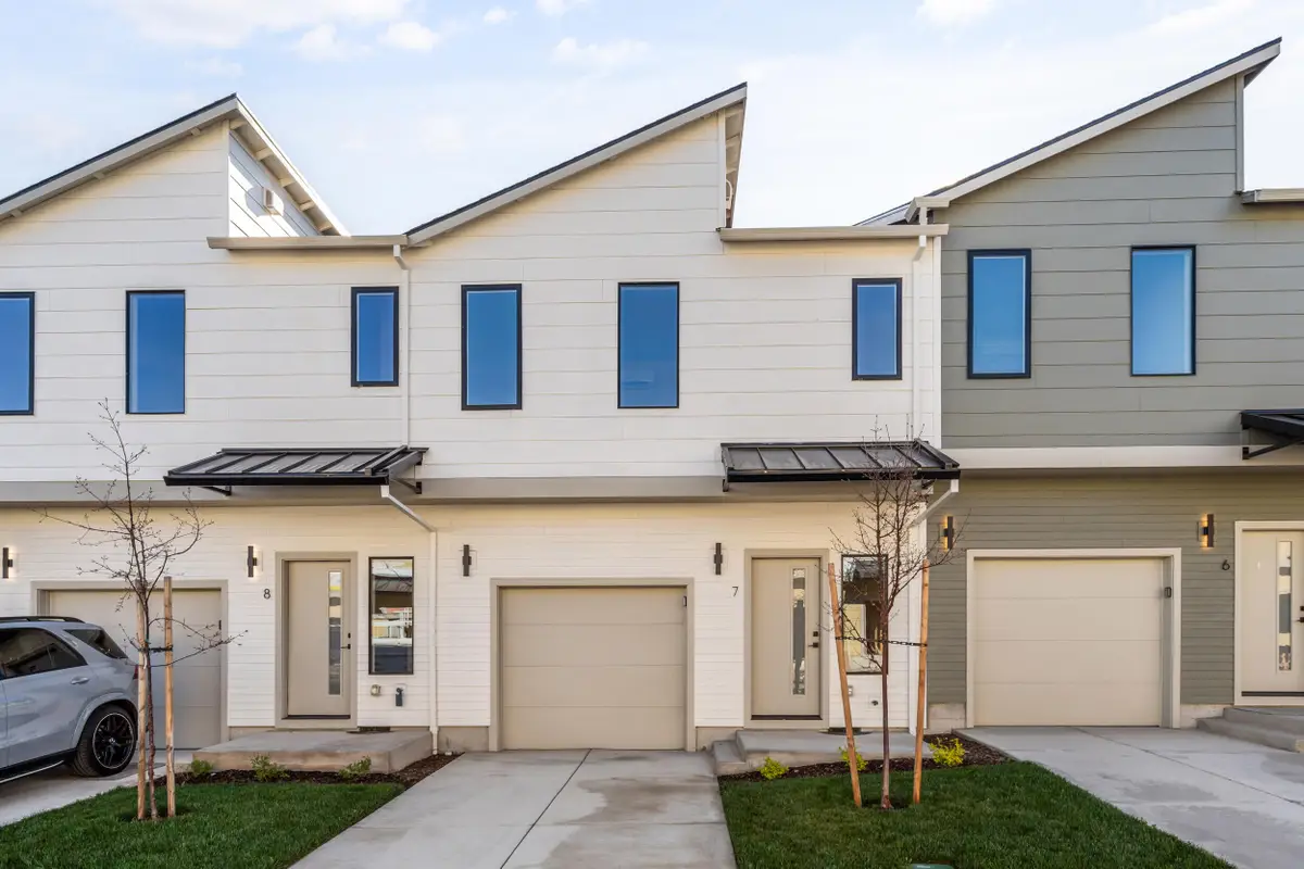 2028 Sunset Drive #7, Medford, OR 97501 - #1