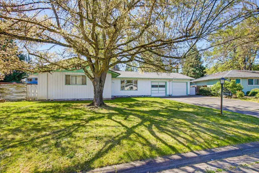 2764 Ruth Drive, Medford, OR 97504 - #2