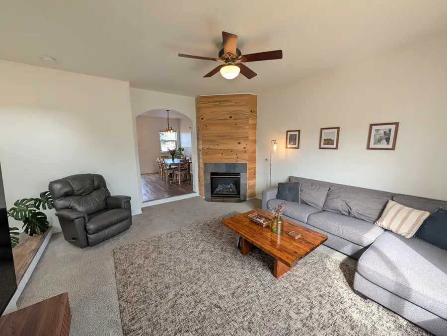 2475 NE 7th Lane, Redmond, OR 97756 - #3