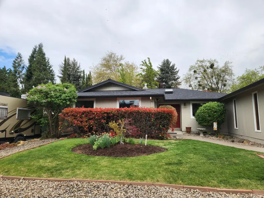 2591 Cedar Links Drive, Medford, OR 97504 - #3