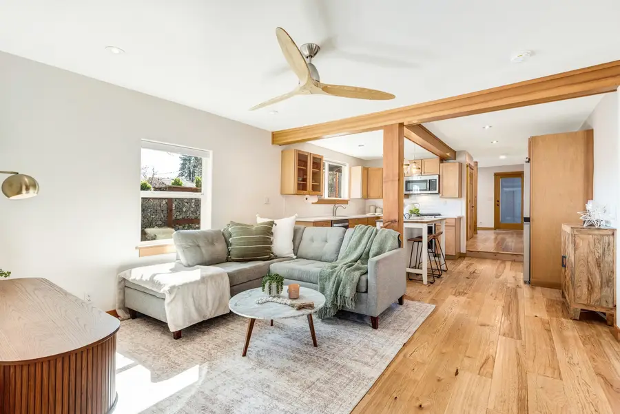 1405 NW Davenport Avenue, Bend, OR 97703 - #2