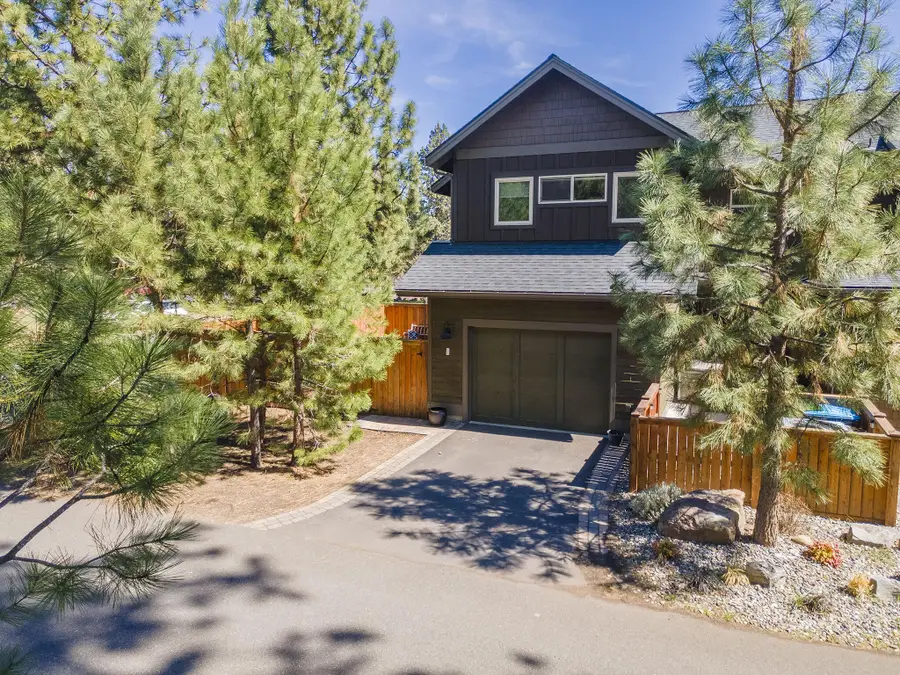 923 E Desperado Trail, Sisters, OR 97759 - #2