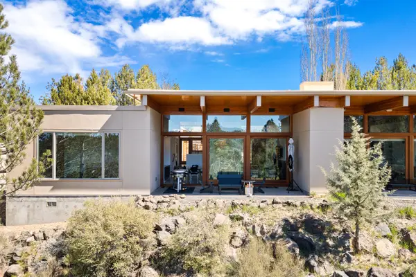 2237 NW Reserve Camp Court, Bend, OR 97703