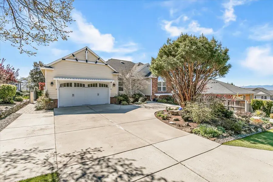 3910 Cherry Lane, Medford, OR 97504 - #3