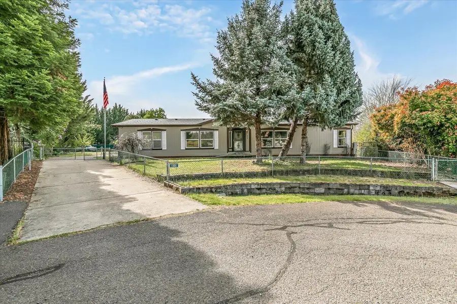 502 Buckhorn Lane, Shady Cove, OR 97539 - #2