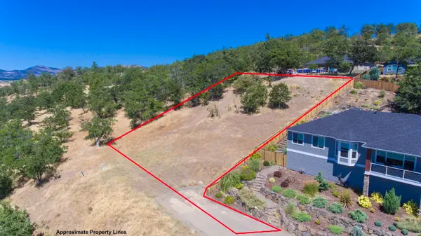 278 Cambridge Terrace, Eagle Point, OR 97524