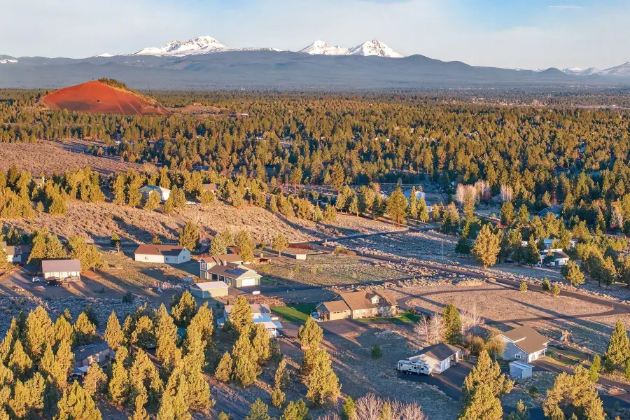 59871 Calgary Loop, Bend, OR 97702 - #2