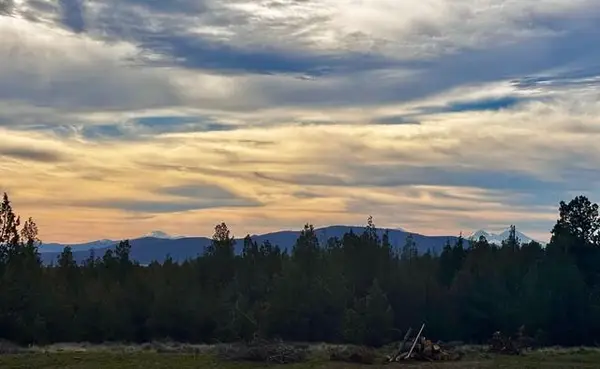 5979 SE Hilltop Road, Prineville, OR 97754