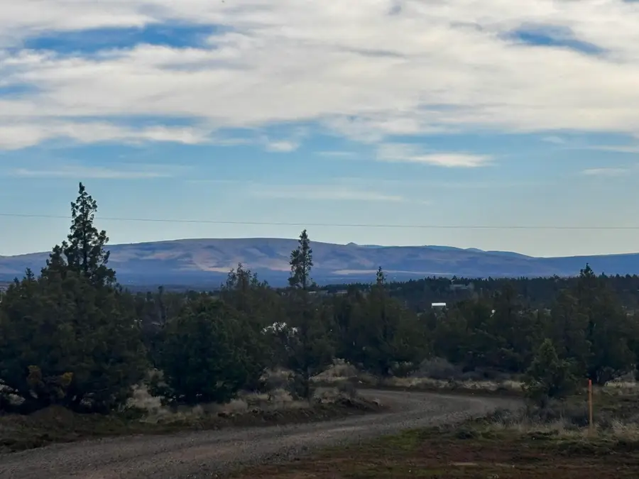 5979 SE Hilltop Road, Prineville, OR 97754 - #3
