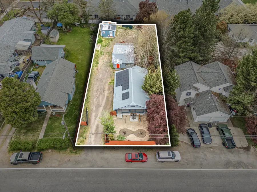 871 Wabash Avenue, Medford, OR 97504 - #2