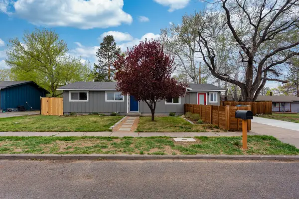 2639 NE Harvey #1 & 2, Bend, OR 97701