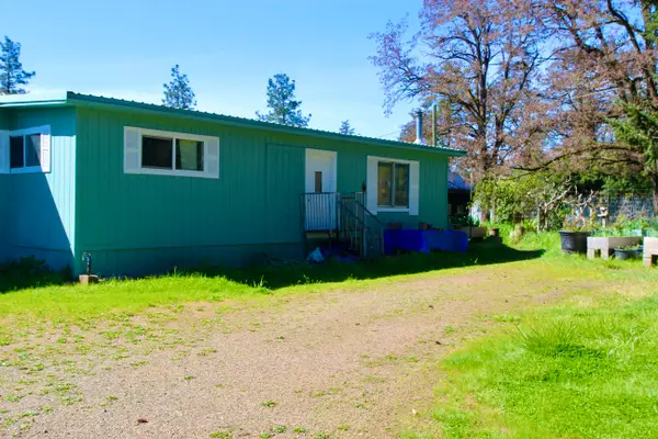119 Patton Bar Road, Cave Junction, OR 97523