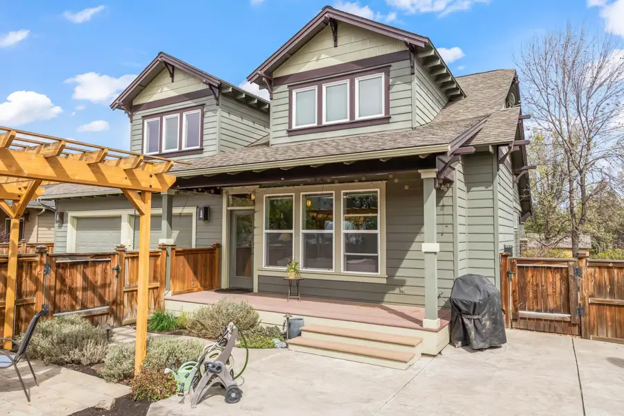 1037 NW Rimrock Drive, Redmond, OR 97756 - #2