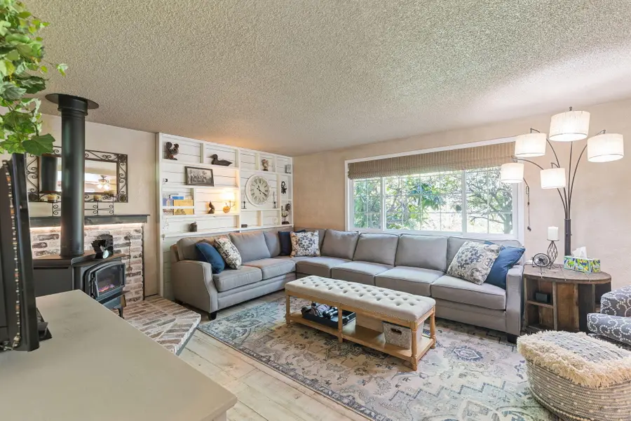 1026 NE Primrose Place, Grants Pass, OR 97526 - #3