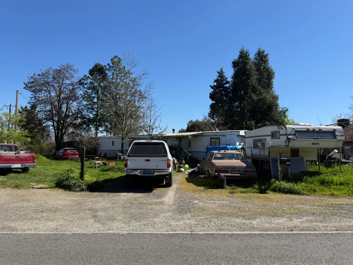 1205 Thomas Road, Medford, OR 97501 - #1