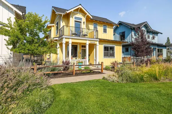 1112 N Wildflower Lane, Sisters, OR 97759