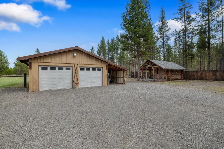50940 S Huntington Road, La Pine, OR 97739 - #3