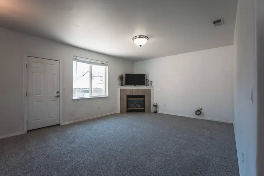 1390 NE 3rd Street, Redmond, OR 97756 - #3