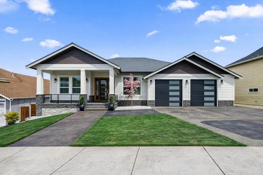 1315 Poppy Ridge Drive, Eagle Point, OR 97524 - #2