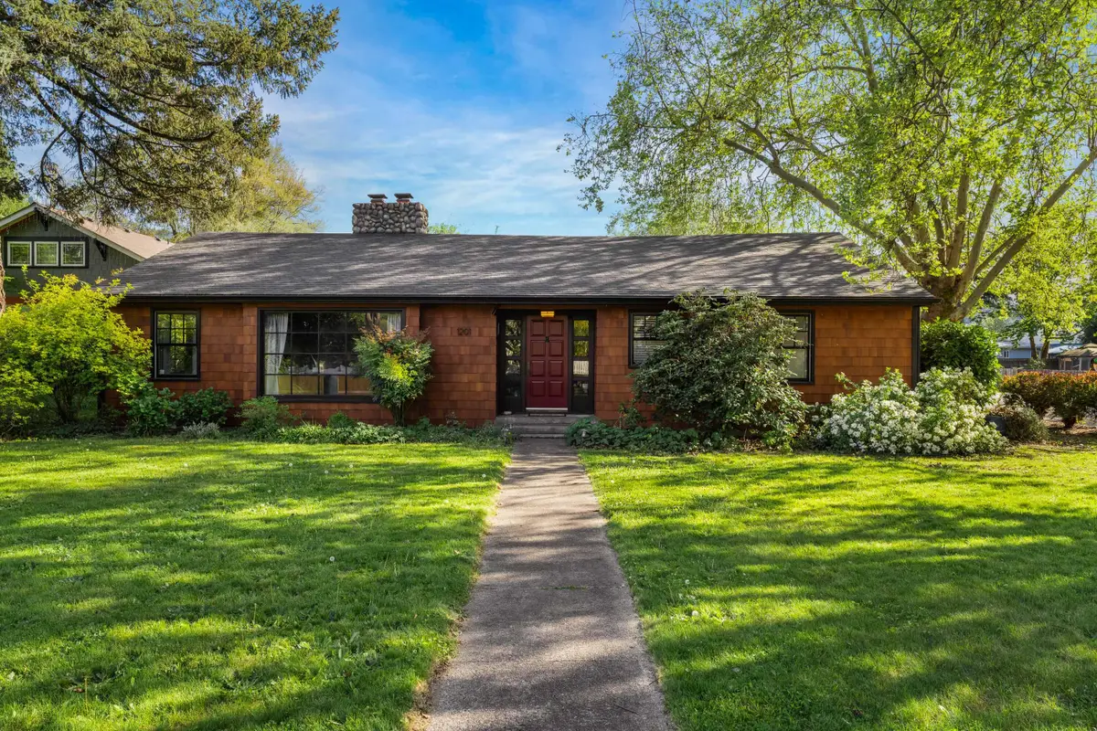 1201 E Park Street, Grants Pass, OR 97527 - #1