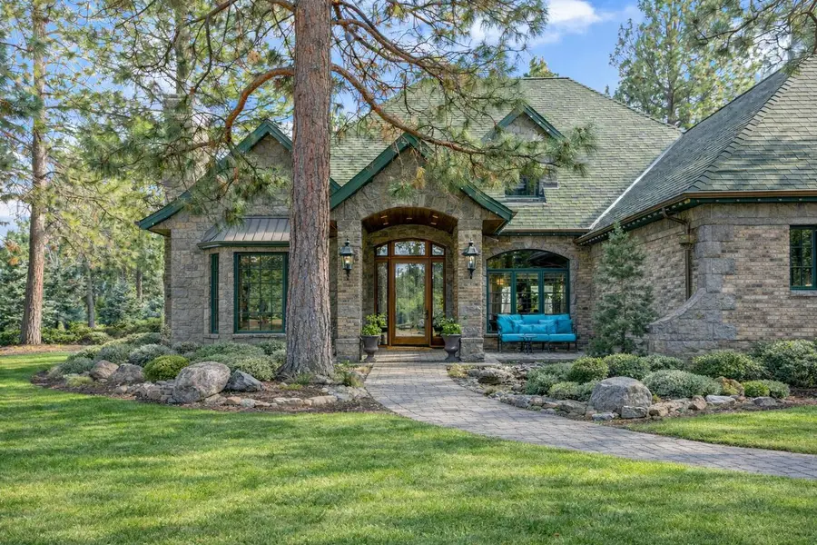 17041 Lady Caroline Drive, Sisters, OR 97759 - #2