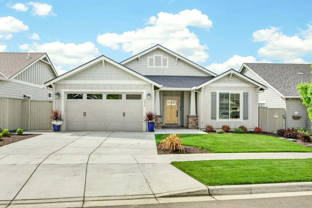 3954 Wyoming Lane, Medford, OR 97504 - #1