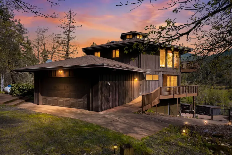 7201 Crowfoot Road, Trail, OR 97541 - #3