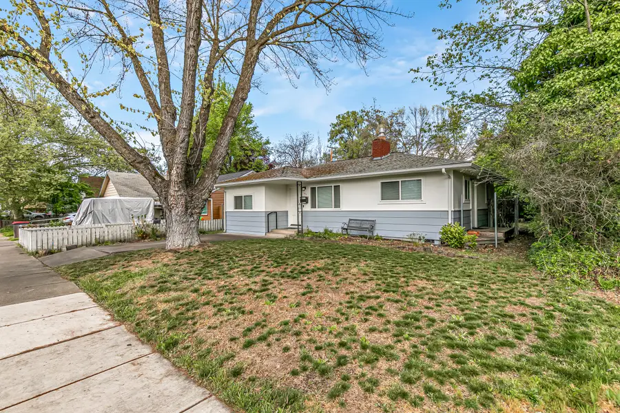 607 S Ivy Street, Medford, OR 97501 - #2