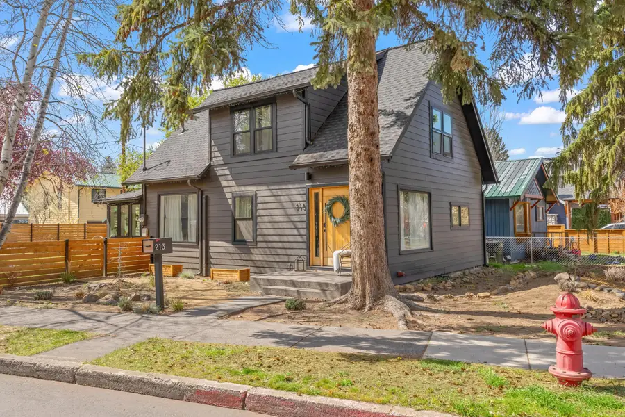 213 NW Riverside Boulevard, Bend, OR 97703 - #2