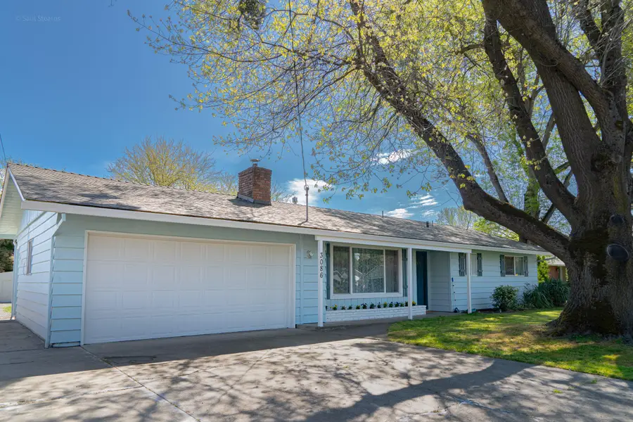 3086 Marilee Street, Medford, OR 97501 - #2