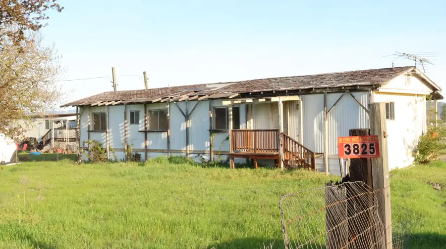 3825 Avenue H #A & B, White City, OR 97503 - #3