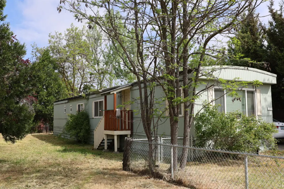 2695 Avenue A, White City, OR 97503 - #1