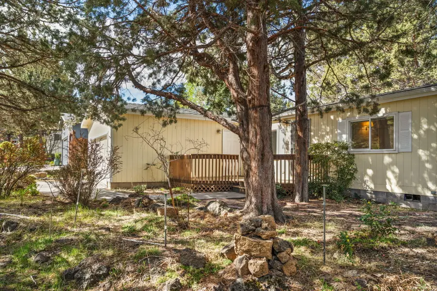 1015 SE Valleywood Place, Bend, OR 97702 - #2