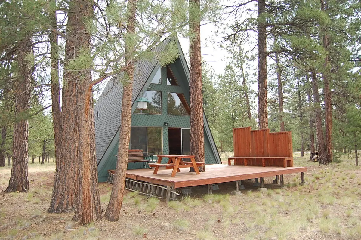 69307 Scabbard, Sisters, OR 97759 - #1