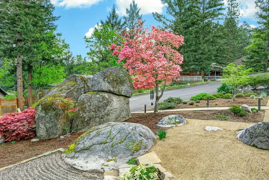 1005 Timberline Terrace, Ashland, OR 97520 - #3