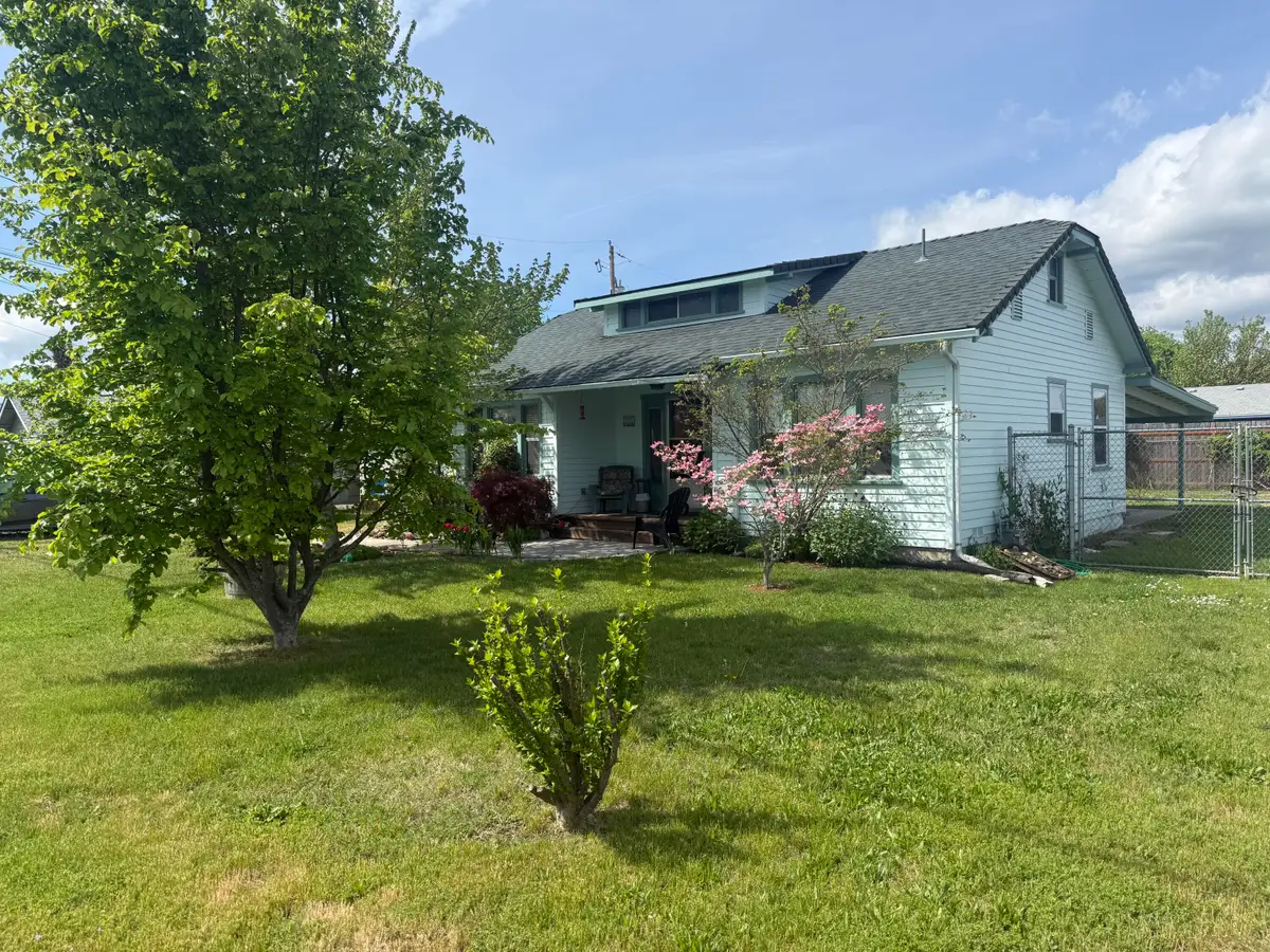 2717 Howard Avenue, Medford, OR 97501 - #1