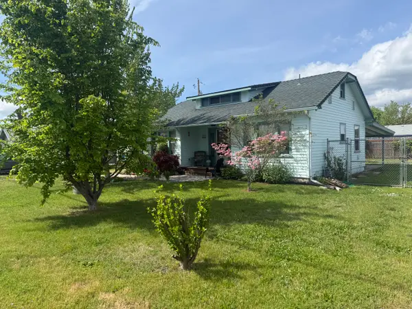 2717 Howard Avenue, Medford, OR 97501