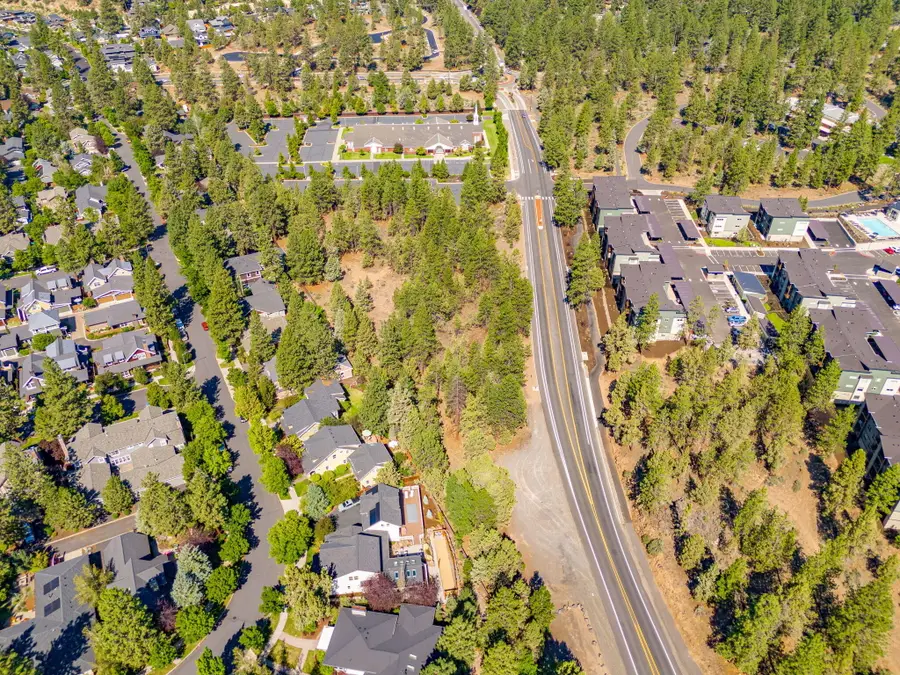 2455 NW Shevlin Park Road, Bend, OR 97703 - #2