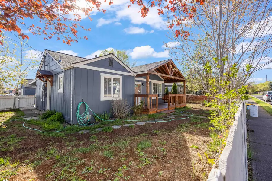 248 NW 3rd Street, Redmond, OR 97756 - #3