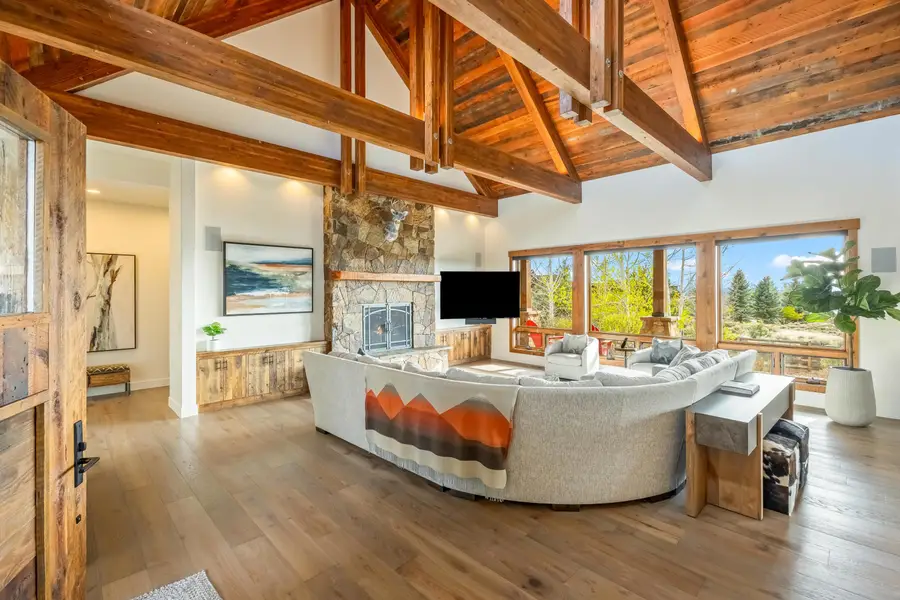 14850 SW Hat Rock Loop Sw, Powell Butte, OR 97753 - #3